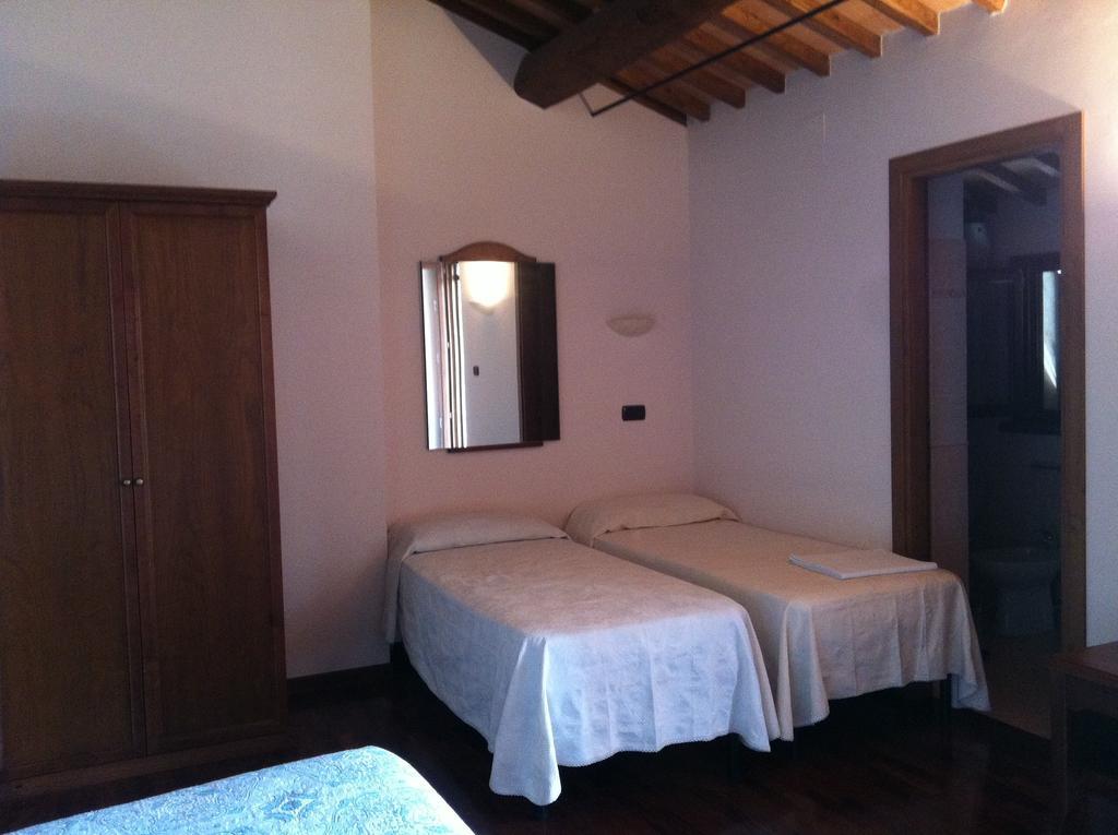 Agriturismo La Cantina Ascoli Piceno Rom bilde