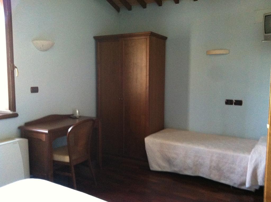 Agriturismo La Cantina Ascoli Piceno Rom bilde